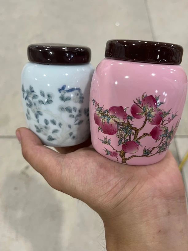 陶瓷小号茶叶罐两个