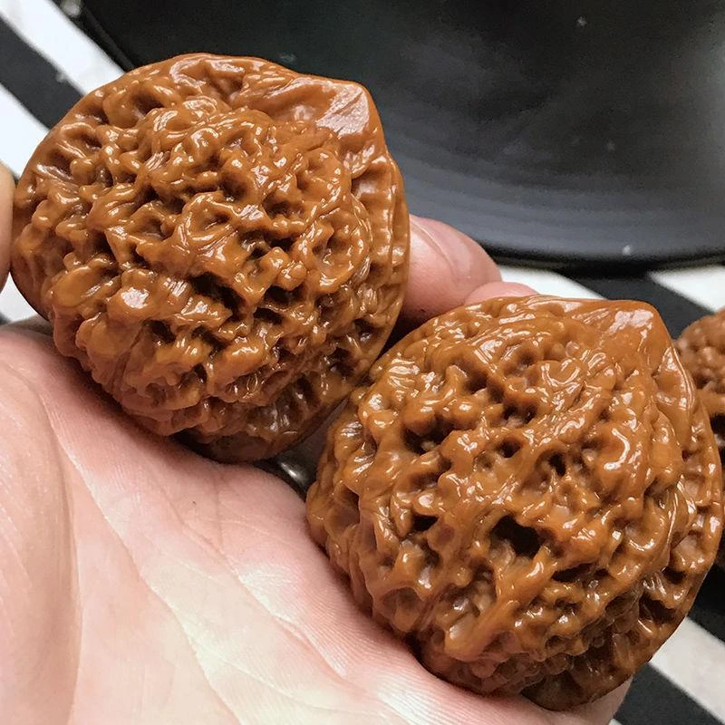 大尺寸精品文玩核桃把件蛤蟆头元宝白狮子等直播选品链接