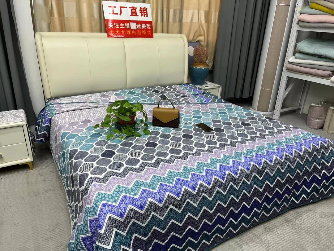 杏峰单条欧式印花绗缝床盖双面三层两用空调被 亲肤(230.250)