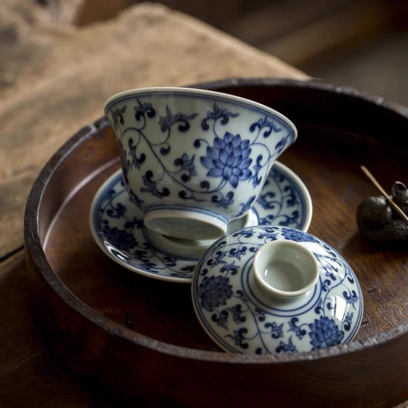 景德镇青花手工陶瓷白瓷缠枝纹盖碗