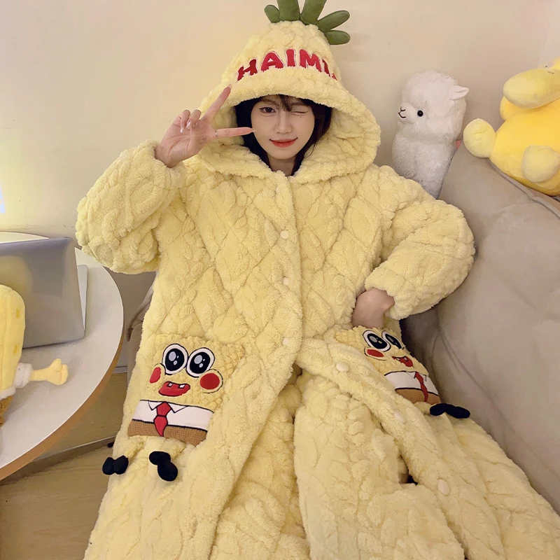 三层夹棉加厚睡袍冬季法兰绒睡衣女士卡通可爱珊瑚绒家居服 8973