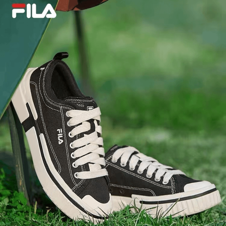 斐乐FILA【断层帆布鞋】23年夏季新款情侣款休闲运动板鞋F12W322305