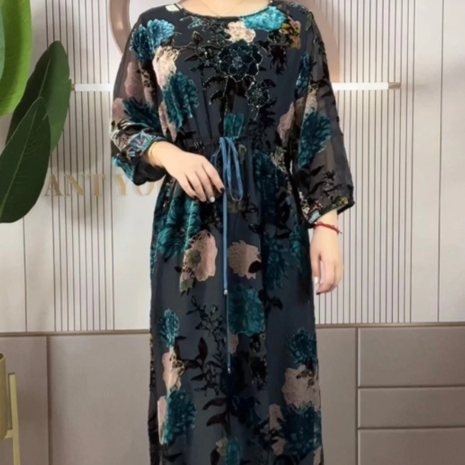 春夏高贵气质桑蚕丝圆领洋气修身大码显瘦连衣裙