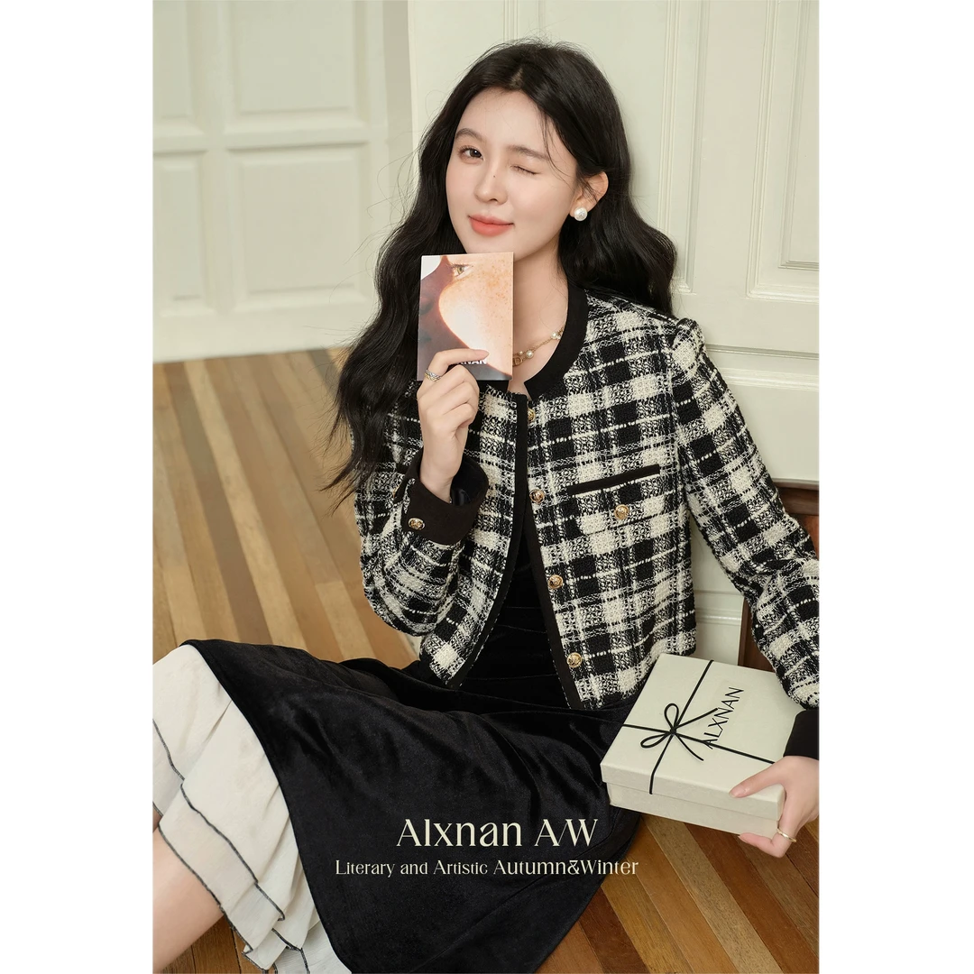 【粉丝福利】鹿向南「圣托里尼繁星」小香风短款格纹外套2024秋L50116