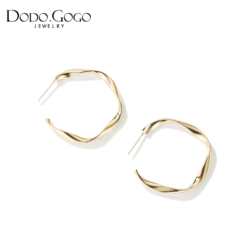DODOGOGO 合金耳饰 CC大圈耳环气质高级感耳坠个性耳钉耳夹