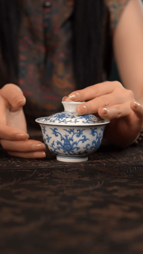 【闪购商品】杯青炎堂缠枝宝相元宝盖碗