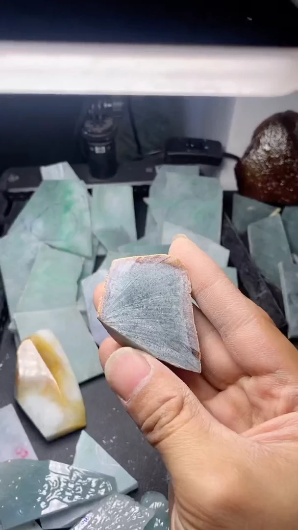 【闪购商品】定制翡翠未镶嵌