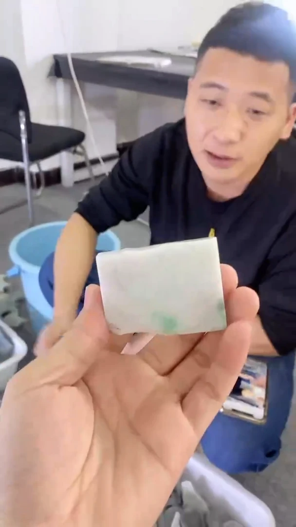【闪购商品】定制翡翠未镶嵌