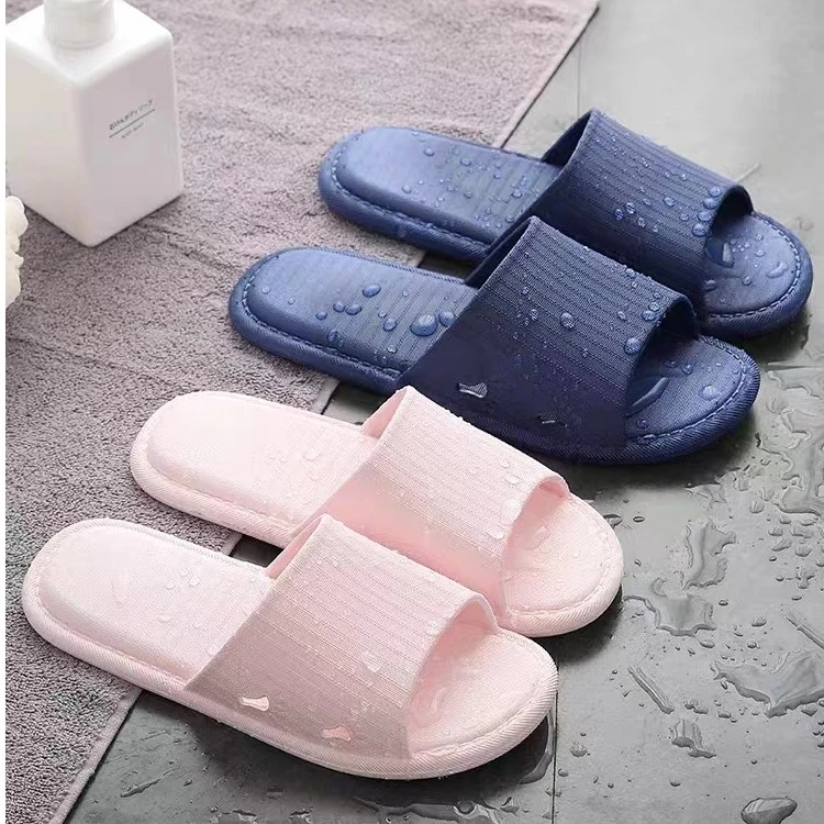 情侣可爱家居家用塑料拖鞋女夏季室内浴室洗澡漏水软底防滑凉拖男