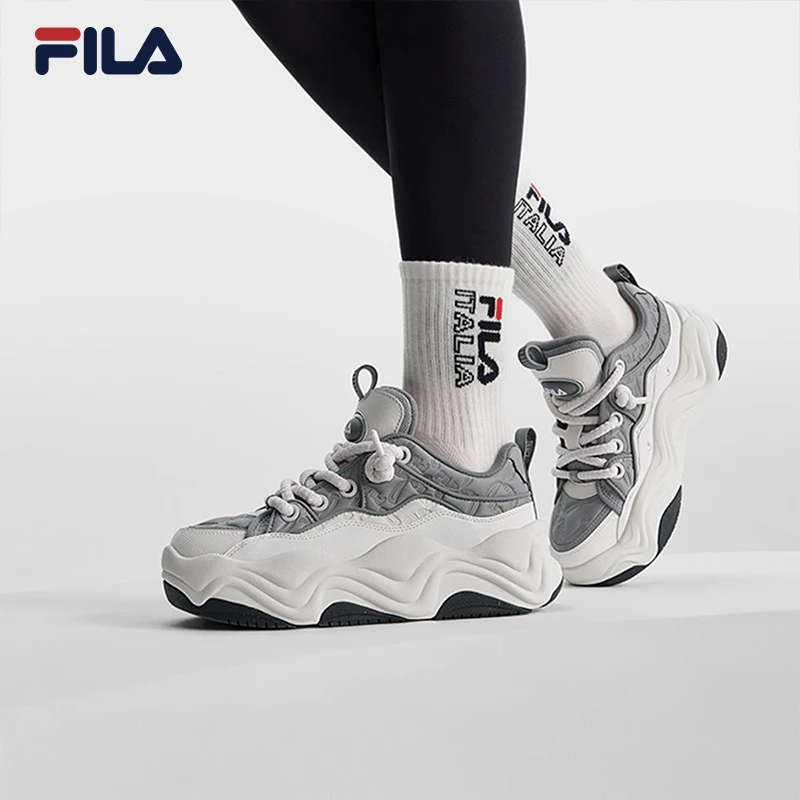 Fila/斐乐女款【新款充绒流沙鞋】反光时尚增高舒适板鞋F12W441209F