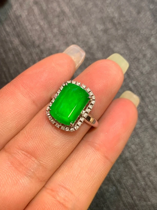 天然缅甸翡翠戒指