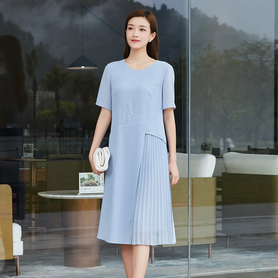 歌蒂诗2023夏专柜新款简约知性宽松舒适通勤百搭连衣裙 1D22L2010