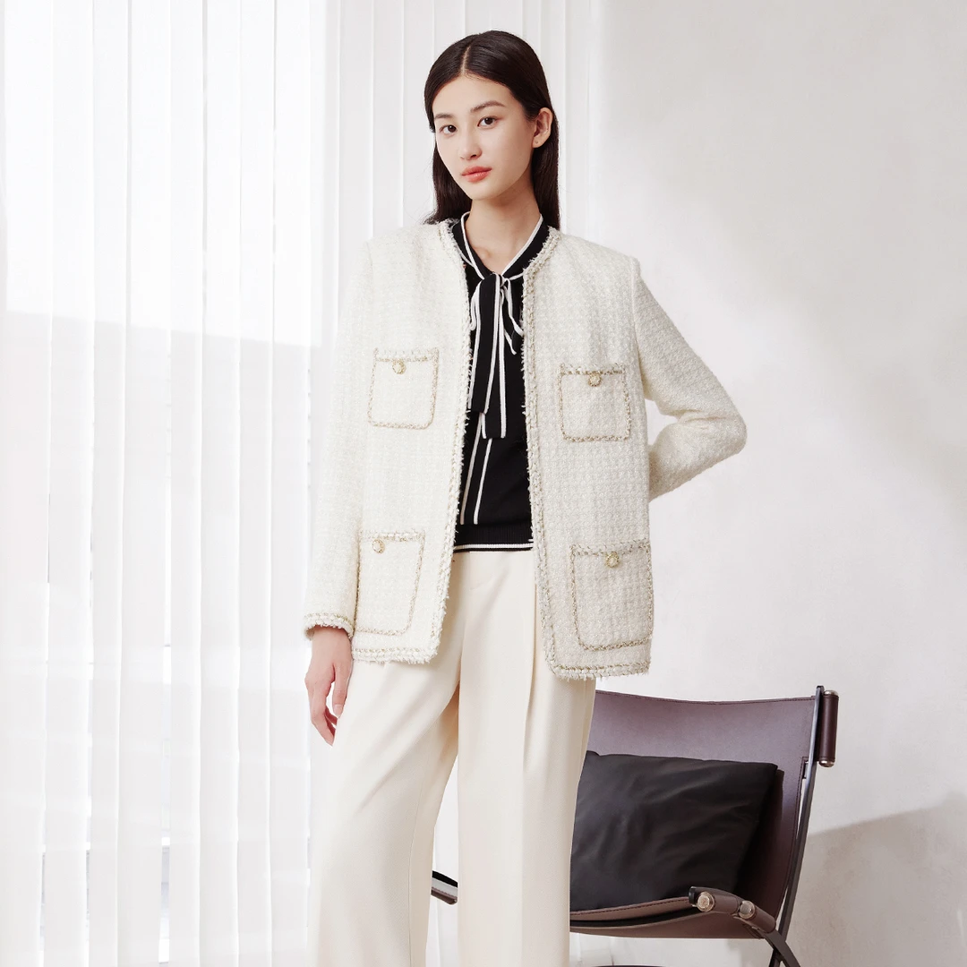 歌蒂诗冬专柜新款优雅气质米白色毛边小香风织外套 8D41W5806