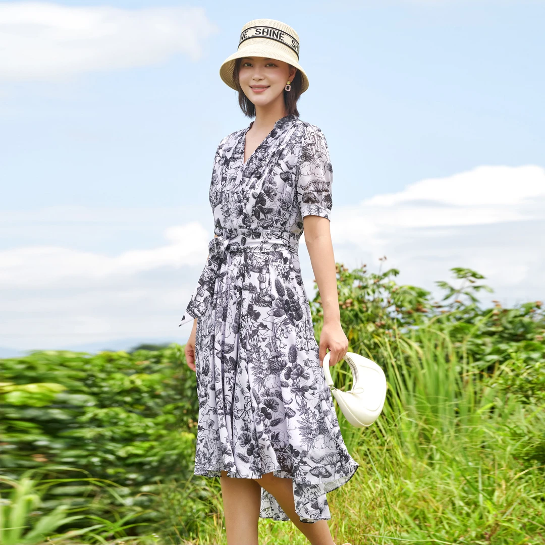 歌蒂诗2023春季高腰碎花显瘦气质夏季修身法式复古连衣裙裙子收腰