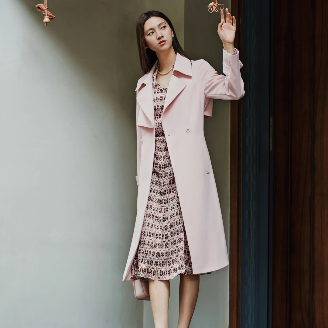 歌蒂诗2024秋季专柜新款简约气质粉色减龄显瘦风衣外套 1E32F2254