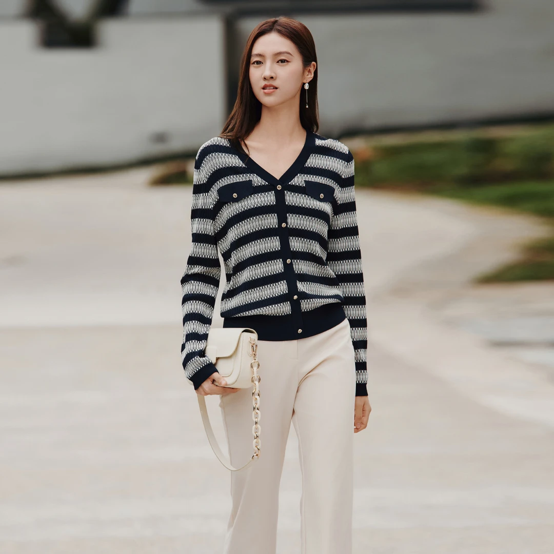 歌蒂诗2024秋季专柜新款休息百搭简约知性条纹针织衫女 1E32Z1589
