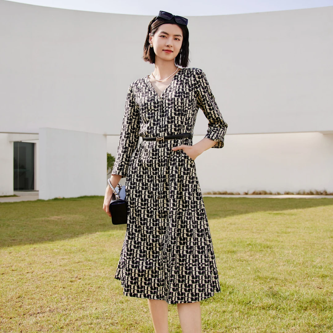 歌蒂诗2025专柜新款气质V领时尚优雅腰带收腰碎花连衣裙8E11L3148