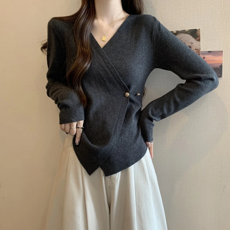 微胖妹妹大码V领针织衫女2024秋季法式宽松交叉设计感别致上衣潮