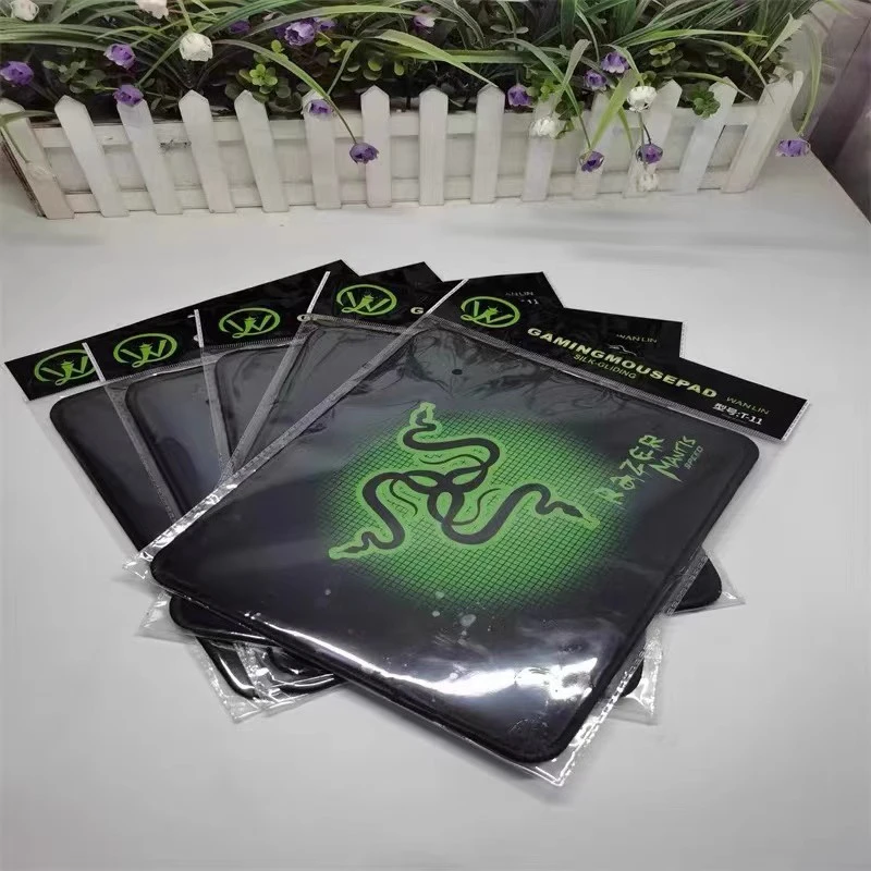 准新品  雷蛇鼠标垫210*250mm普通锁边鼠标垫 适用于网吧游戏办公