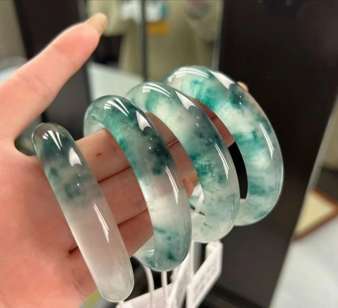 直播福利品妈妈女款时尚款手镯冰透多样性发货