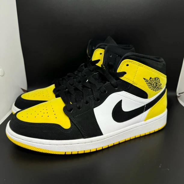 43码 /二手/ Nike aj1 皮卡丘 中帮板鞋 假一赔四