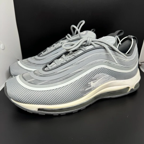 44.5码 /二手/ Nike Air Max 97 狼白灰 公价1399 低帮 保真