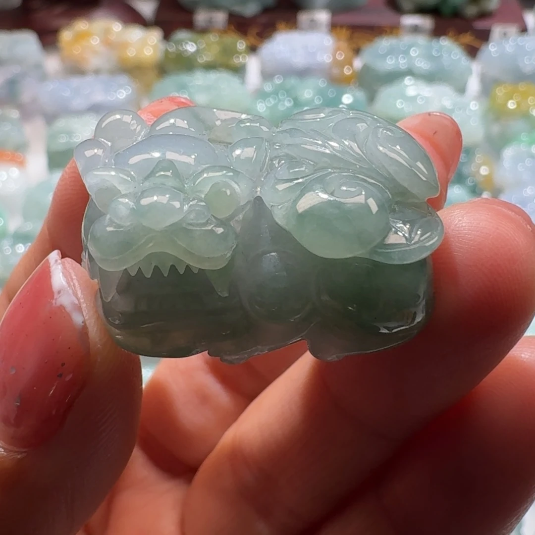 定制翡翠未镶嵌貔貅