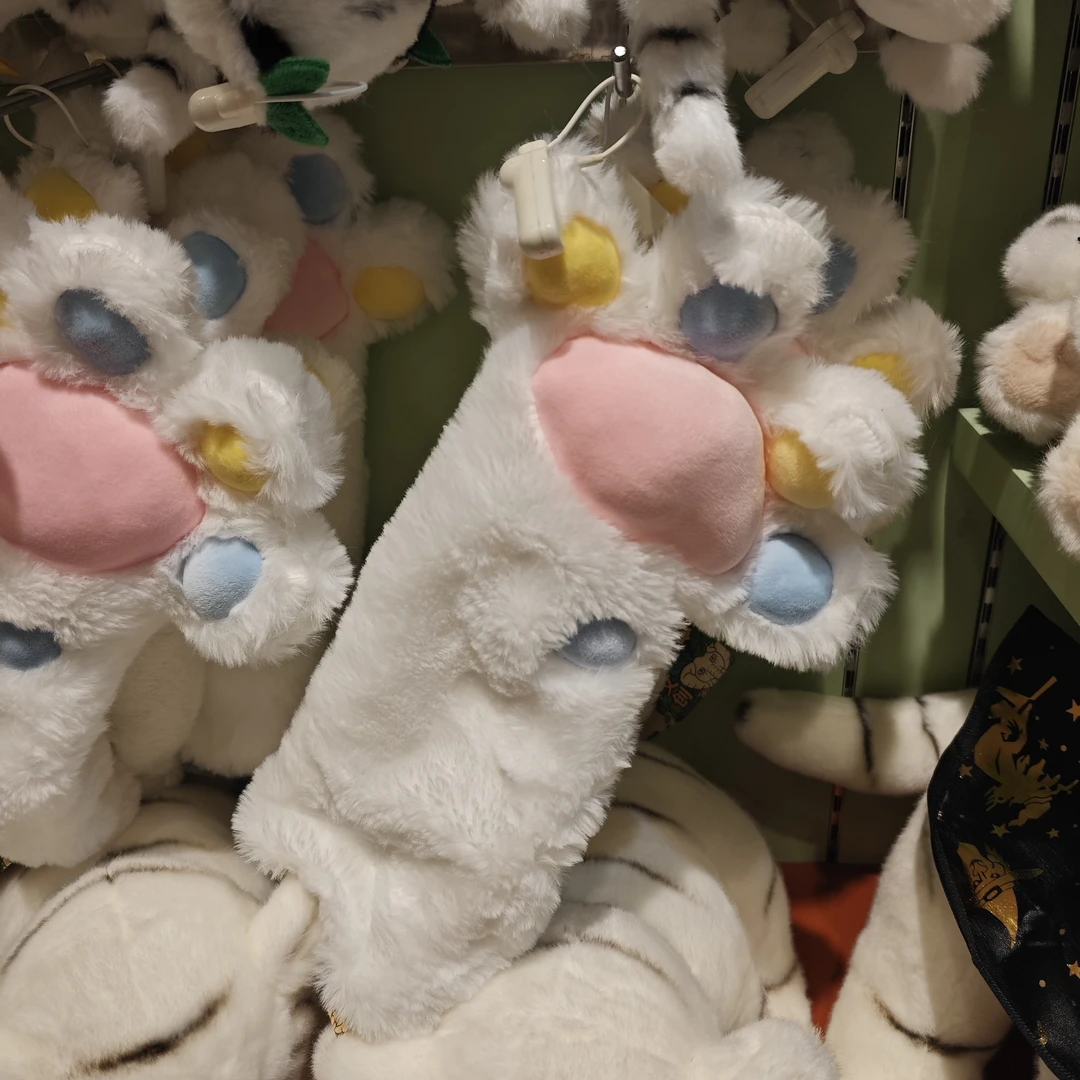 银基动物王国猫咪爪子可发声