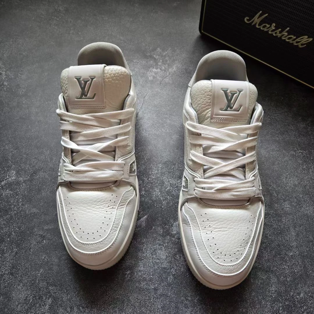 Louis Vuitton/99新/38码 路易威登 LV TRAINER 白水泥鞋