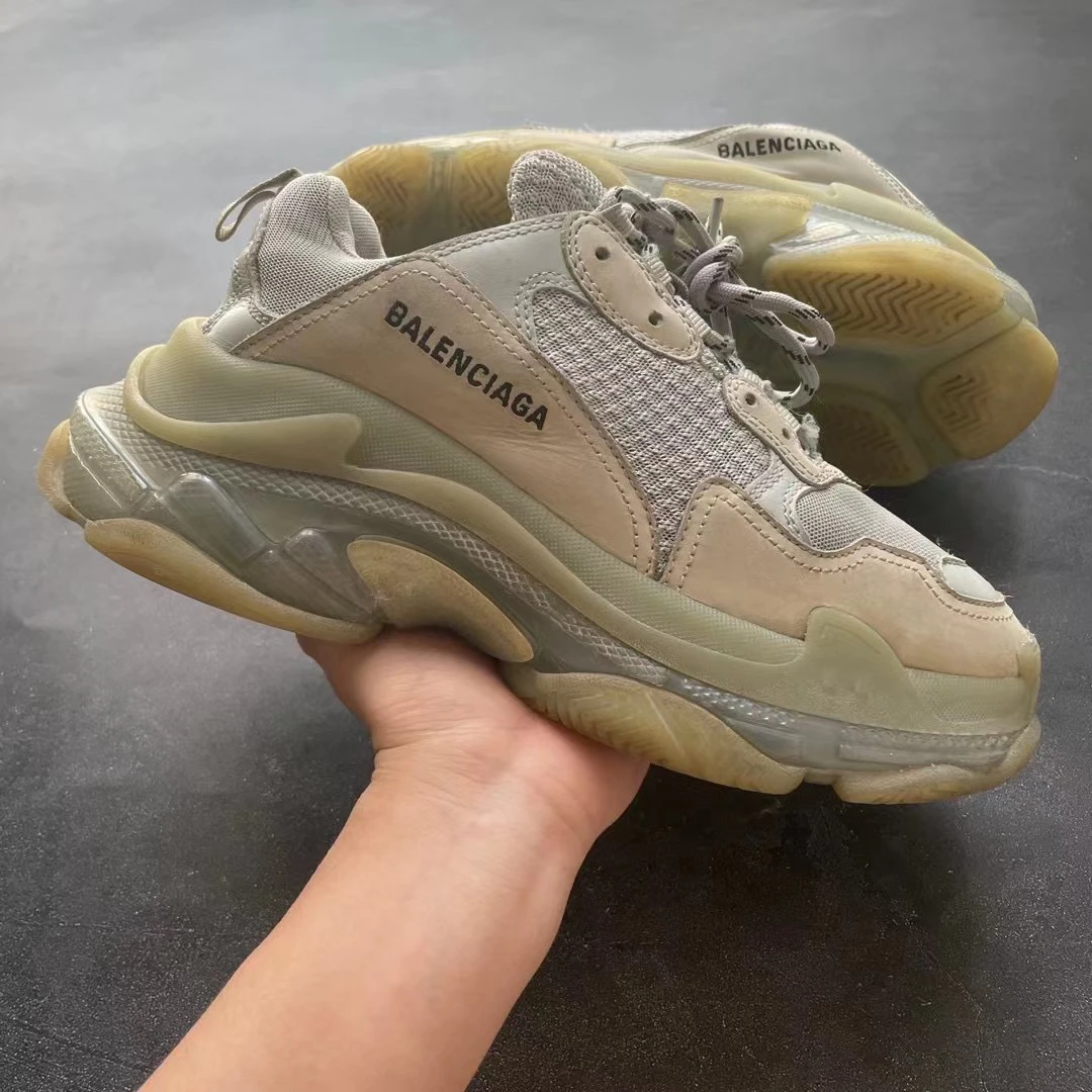 Balenciaga/90新/40码 triple s 灰白 气垫鞋