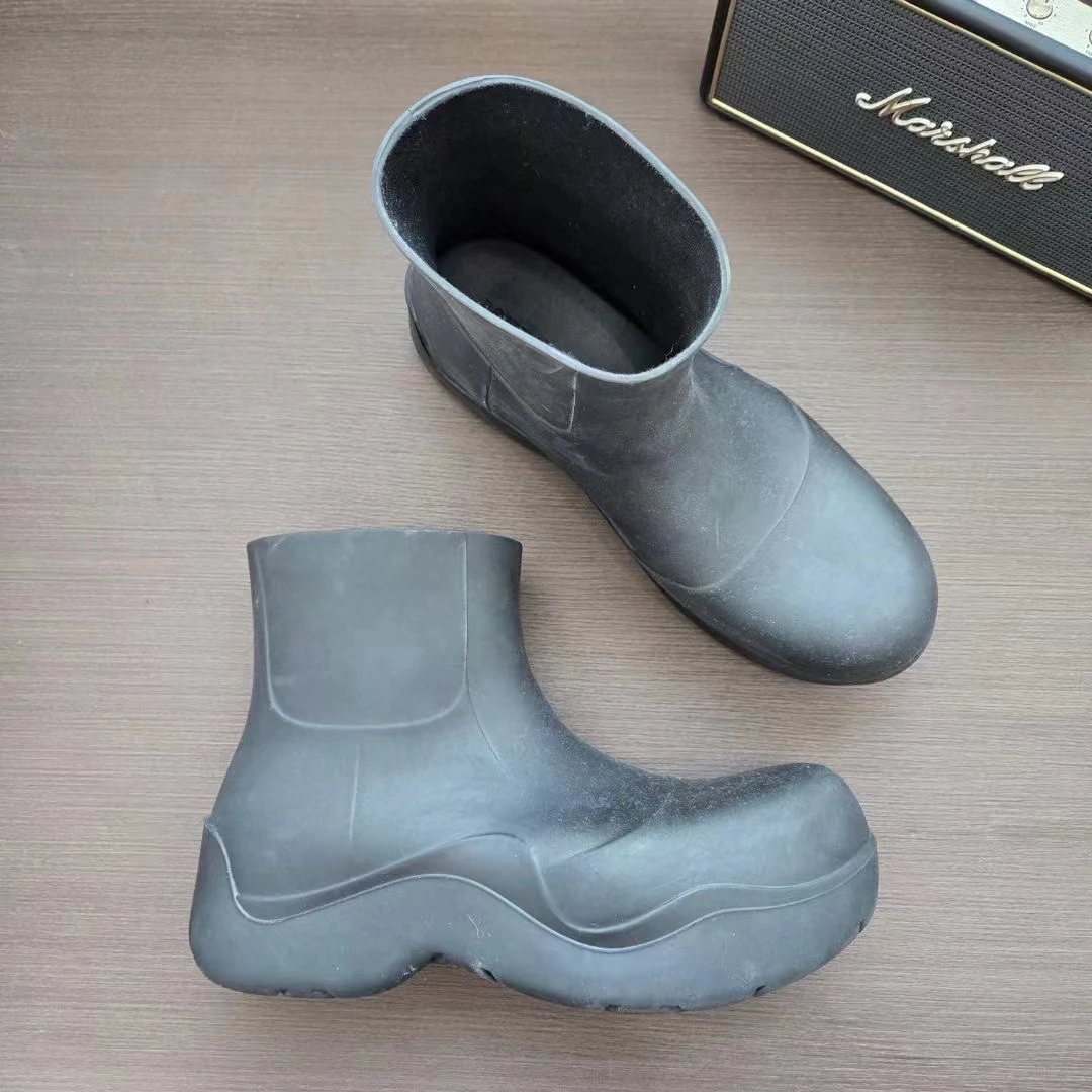Bottega Veneta/95新/43码 Bv橡胶短靴