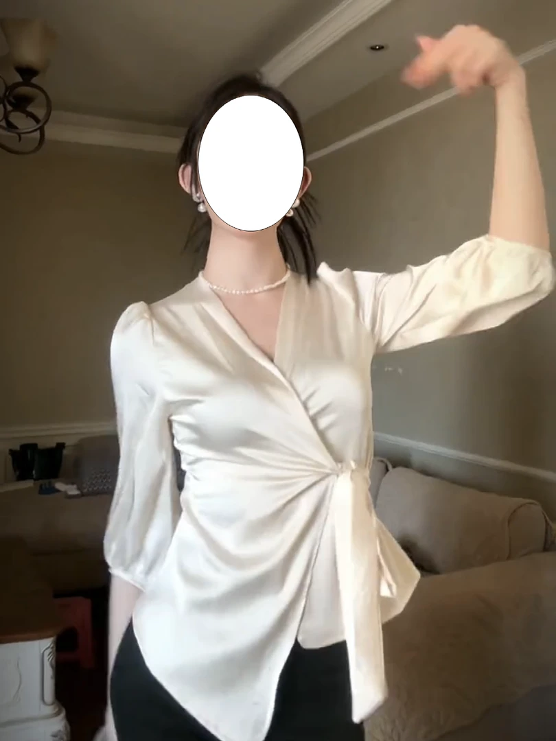 轻熟风绸缎面上衣女春秋设计感系带V领法式收腰小众衬衫