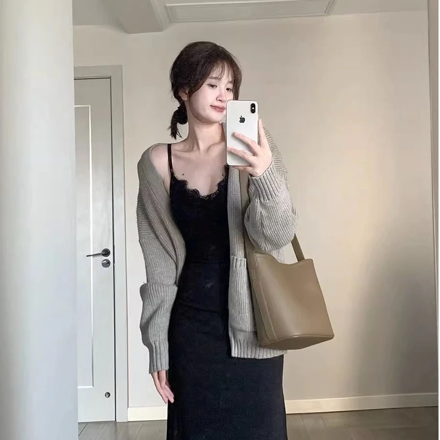 黑色蕾丝吊带针织连衣裙女秋装修身显瘦包臀长裙甜辣打底裙女