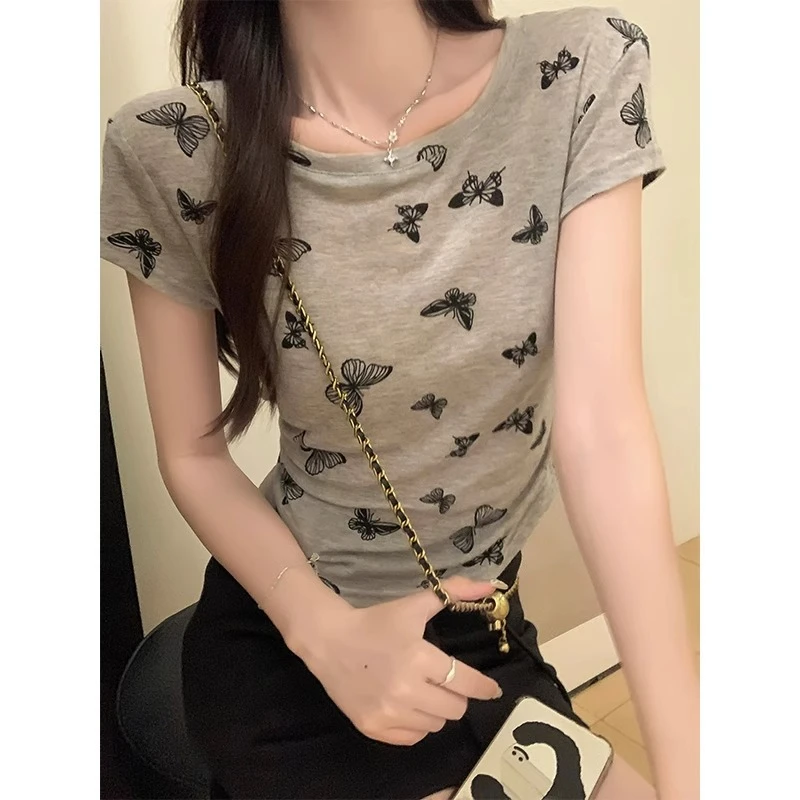 ML灰蝴蝶印花正肩短袖T恤女夏季2024甜辣妹设计感褶皱收腰短上衣