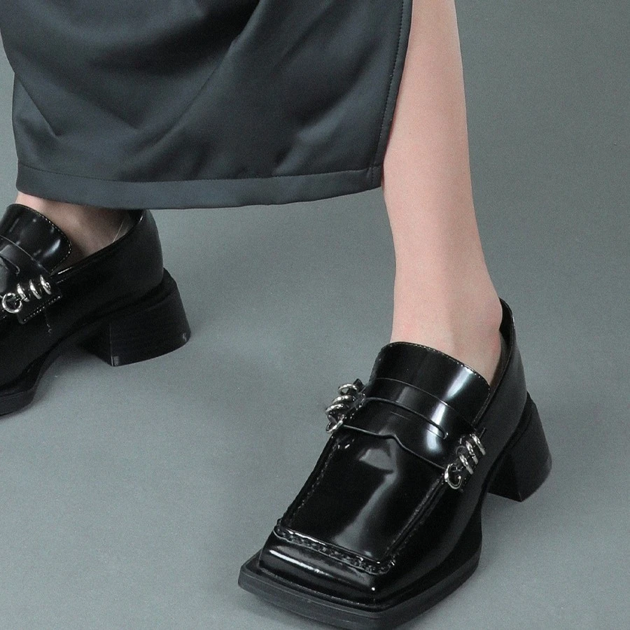 【梓薇推荐】HERLOOK金属环扣方头乐福鞋女复古黑色透气真皮平底鞋