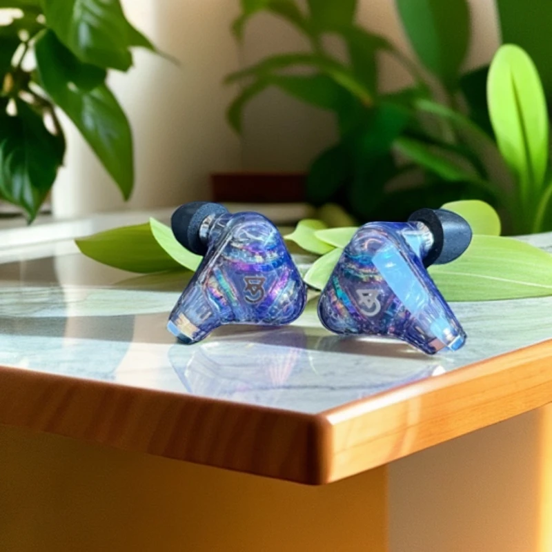 未拆封  ALO Campfire Audio Trifecta限量三动圈入耳耳机三相神