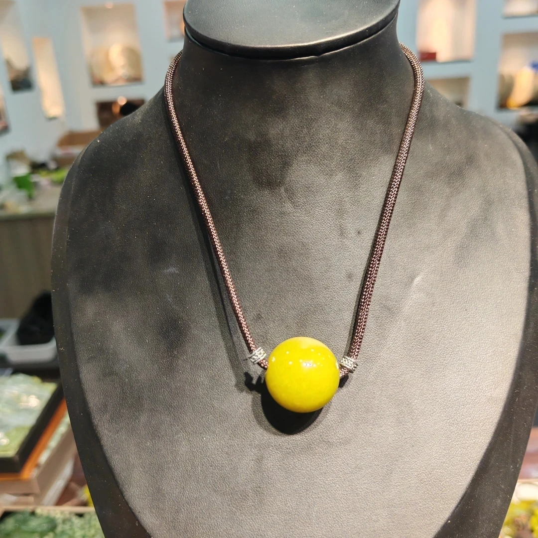 天然岫玉精美单珠吊坠【卡22】