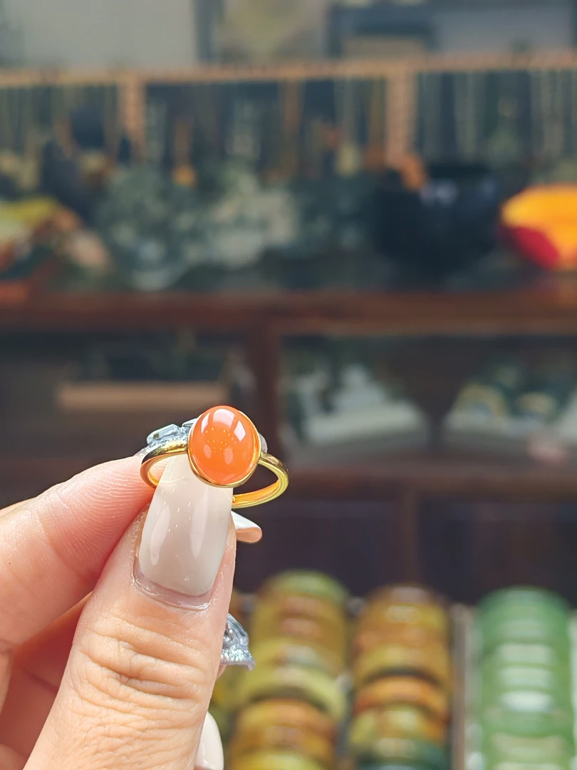 天然南红时尚精美戒指（110119）