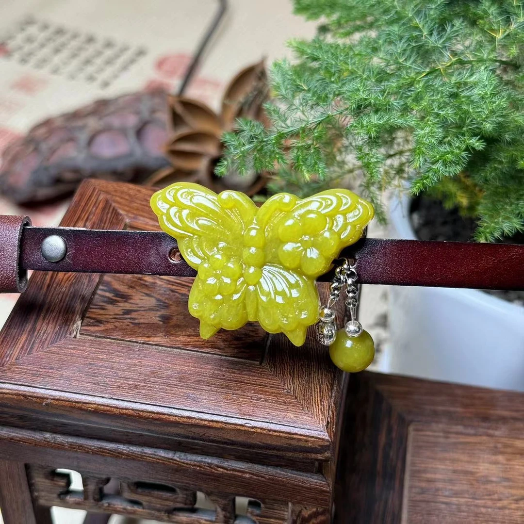 黄金玉精美蝴蝶手牌【全珠链】