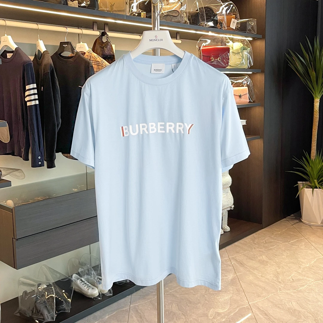 全新未使用 BURBERRY/博柏利 【宫先生奢品】浅蓝短袖T恤女 8052648