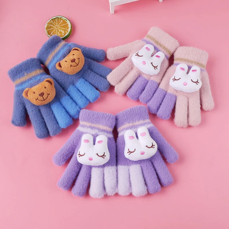 秋冬宝宝保暖手套1-8岁婴儿可爱2岁儿童毛绒薄五指卡通小孩幼儿园