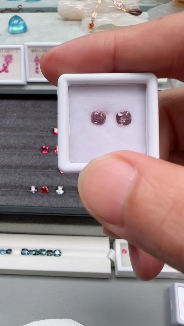 【闪购商品】尖晶石裸石未镶嵌2颗0.96ct