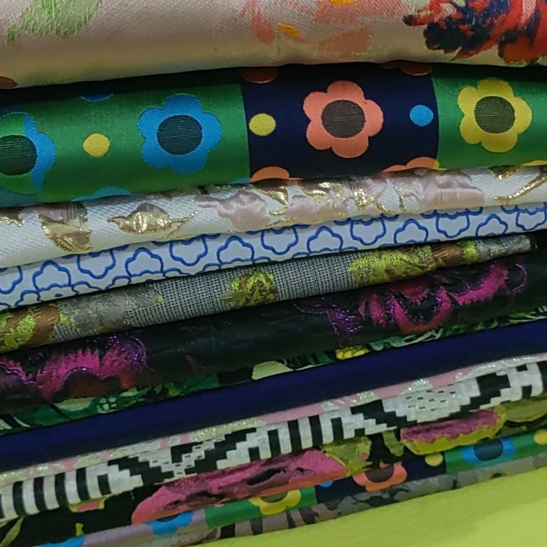 现场裁剪各种布料潮流面料无纺布羊绒针织亚麻等