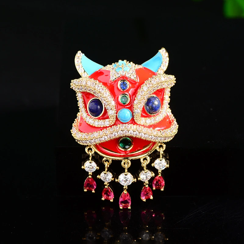 铜合金合成锆石胸针 文创国风新中式女大衣新年礼物国潮醒狮胸针