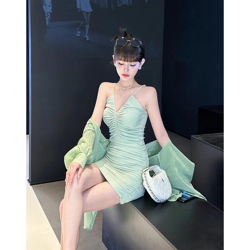 刘啦啦 【褶皱设计吊带裙】时尚修身包臀短裙连衣裙 Q52343#