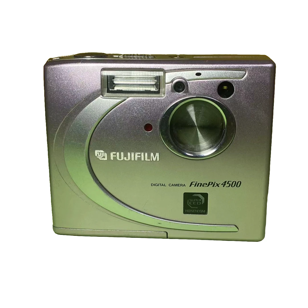 9新 Fujifilm/富士 4500屏幕微瑕成像复古网红爆款100399CCD相机