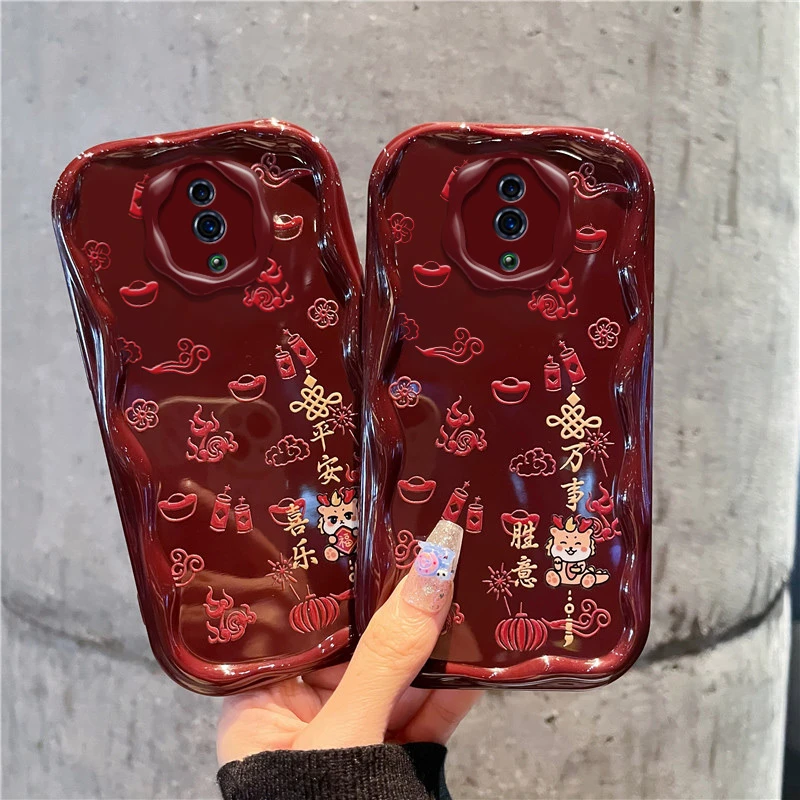 适用OPPOReno手机壳万事胜意新年款全包硅胶防摔波浪奶油壳酒红色