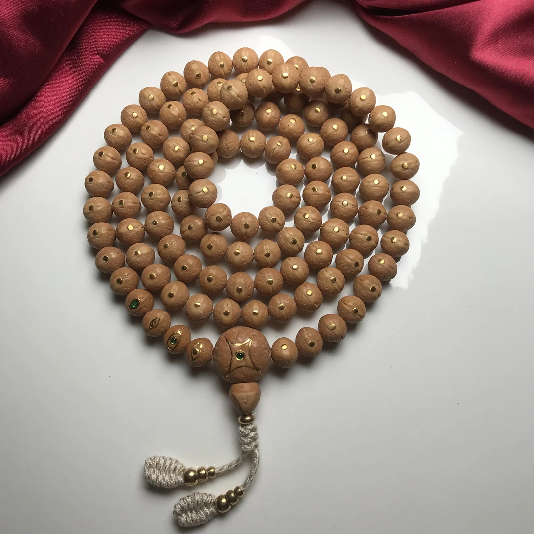 收藏级同树实心树王1.03-1.06cm小凤眼112颗2.0金钉 sss级品质