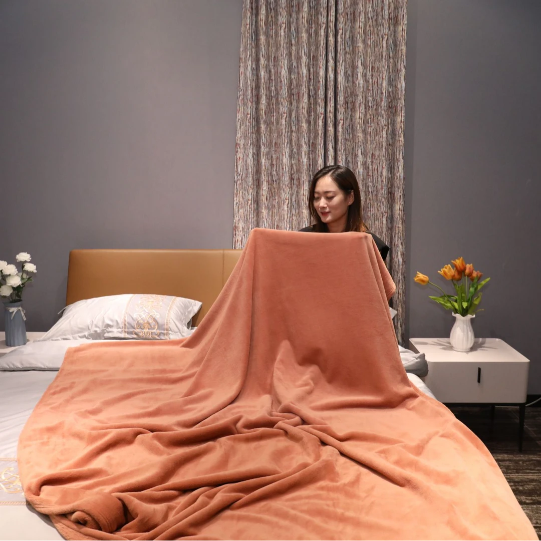 热销爆款新品金丝绒毛毯珊瑚绒毛毯厂家直销双面绒四季休闲沙发毯