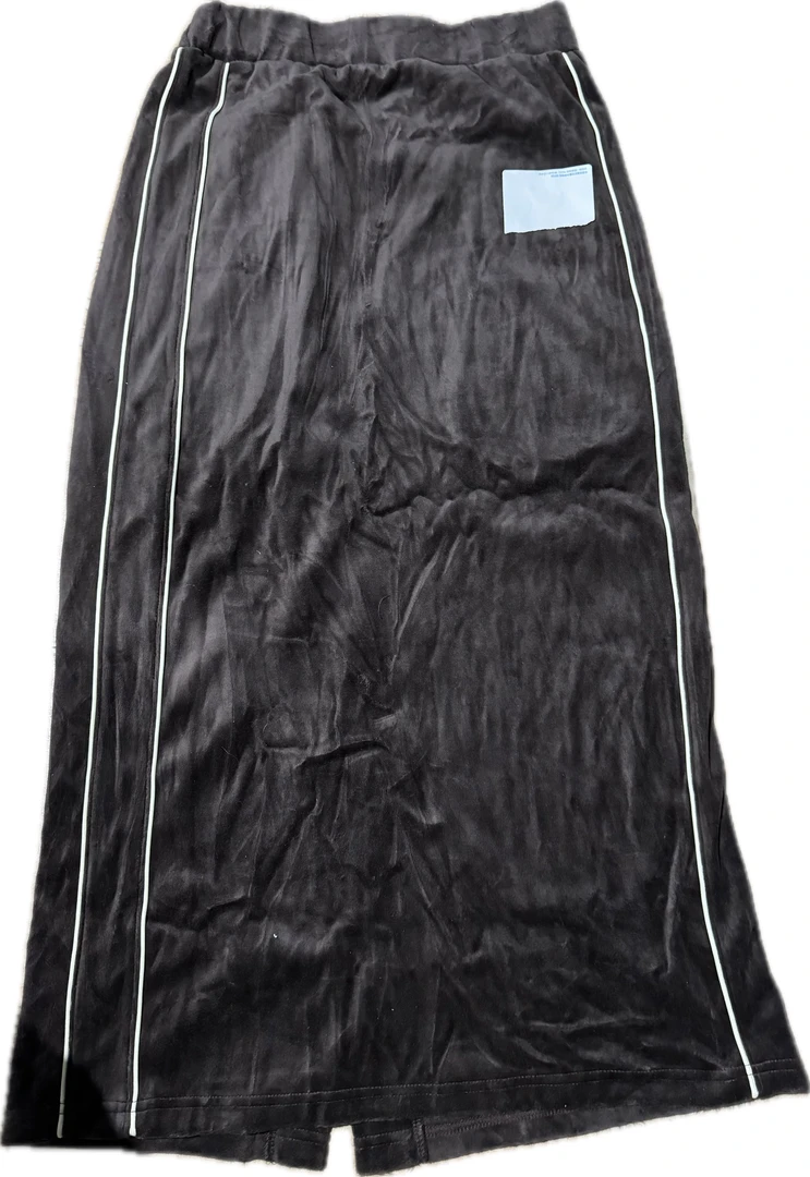 条纹长裙秋冬款上新